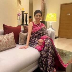 Rajeshwari-Semi Patola Single Ikat Saree in Deep Plum & Magenta